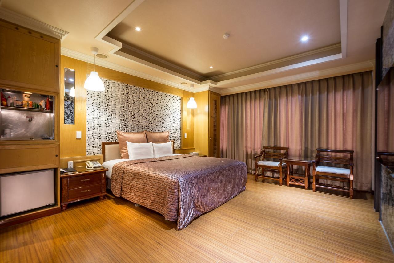 Ching Ching Motel Sanxia Exterior foto